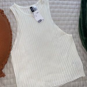 sweater tank !!